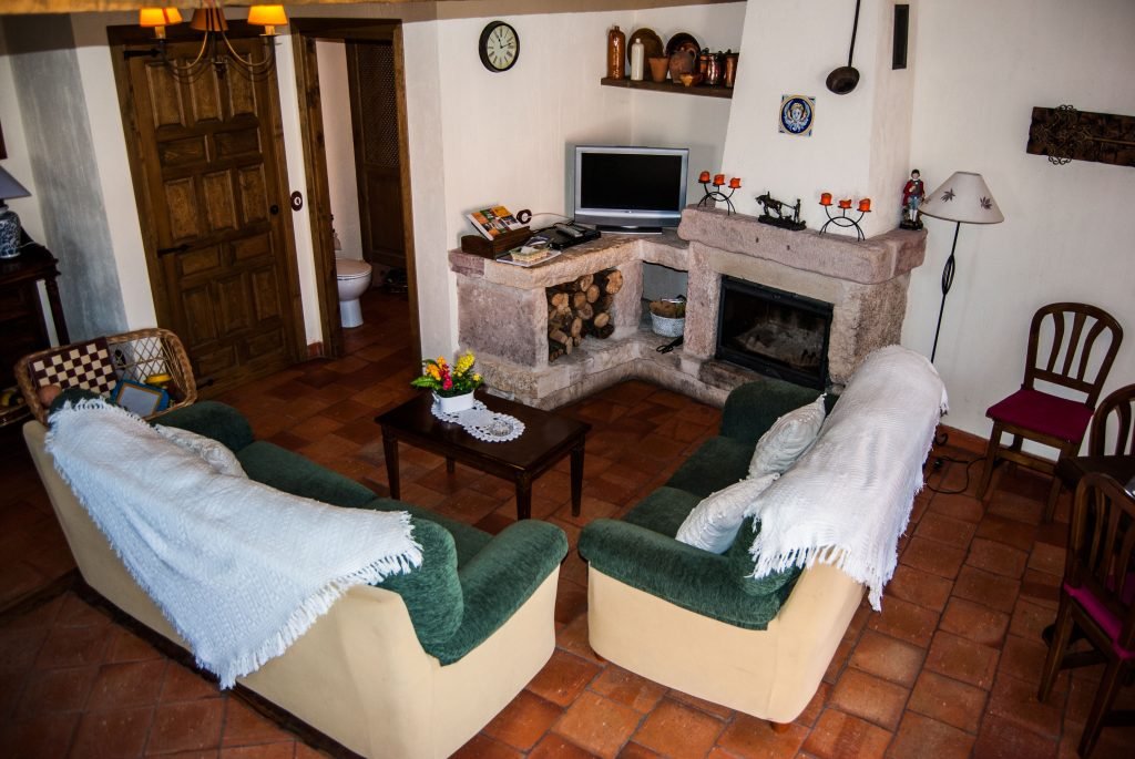Casa Rural fuente del monte salón